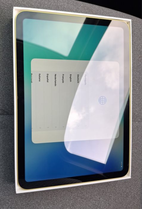 iPad APPLE A16 11'' amarelo (128 GB - Wi-Fi)