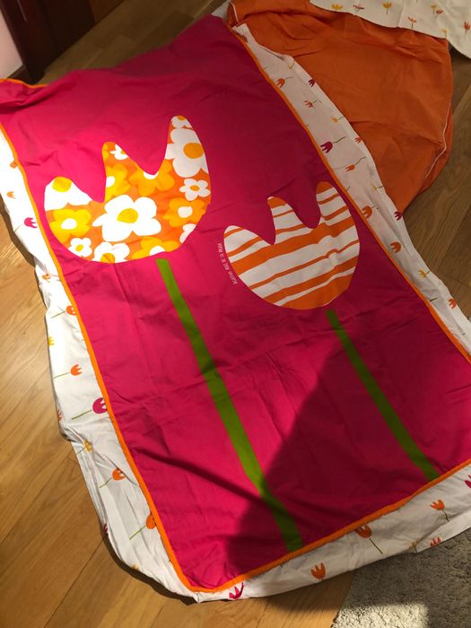 Vendo saco de dormir completo para cama/beliche de 0,90cm de menina.
