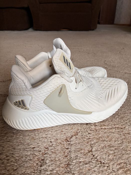 Кросівки Adidas б/в
