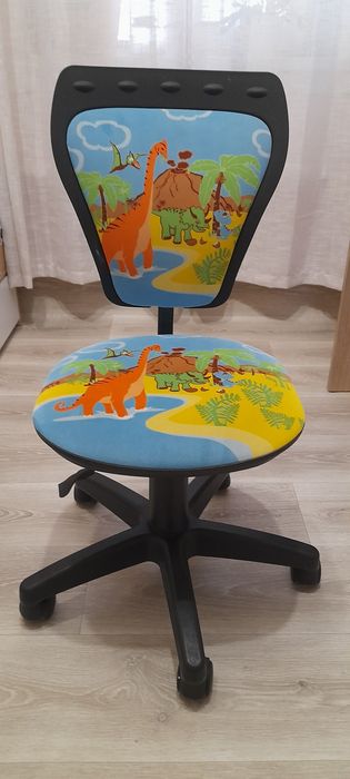 Продам стілець дитячий на під'ємному механізмі