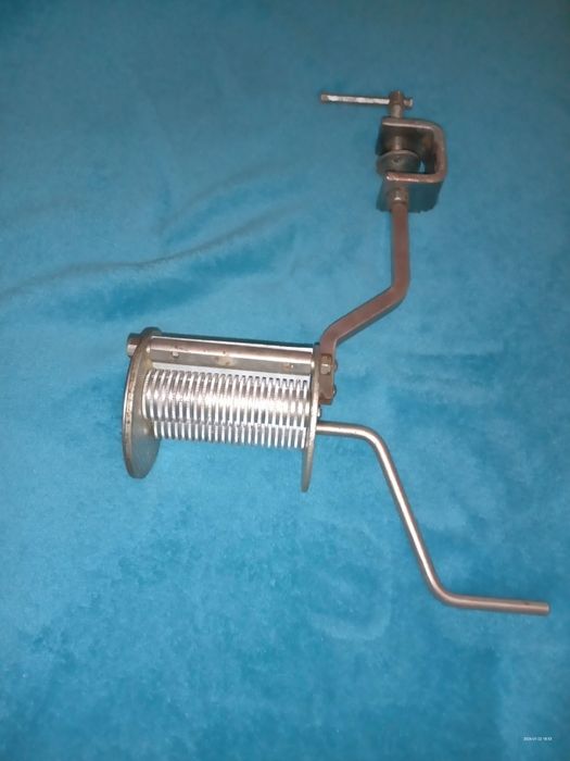 Sprzedam maszynkę do robienia makaronu