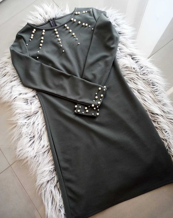 Sukienka damska długi rękaw z perełkami r. M