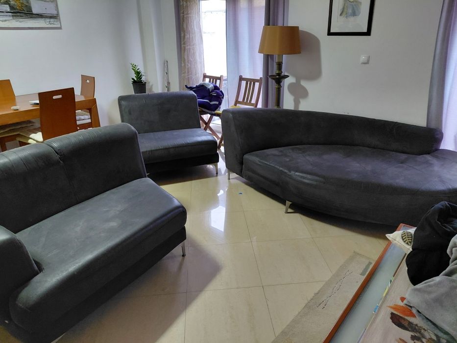 Sofá bastante confortavel