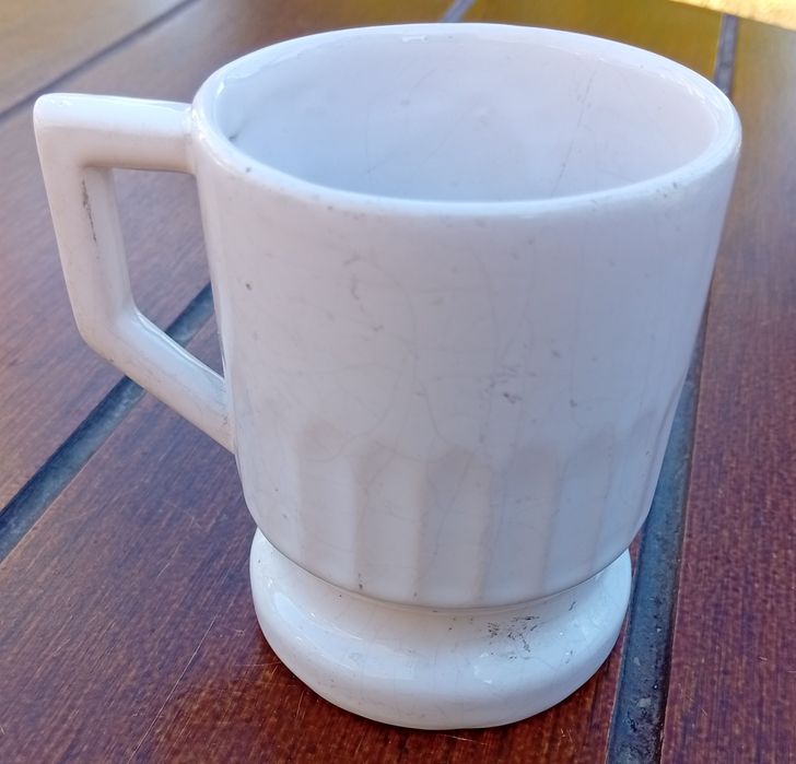 Caneca em loiça do Partido do Povo MDP/CDE