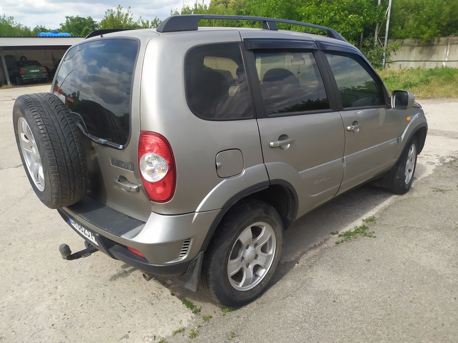 Продаж обмін Ніва Шевроле 2999 $.