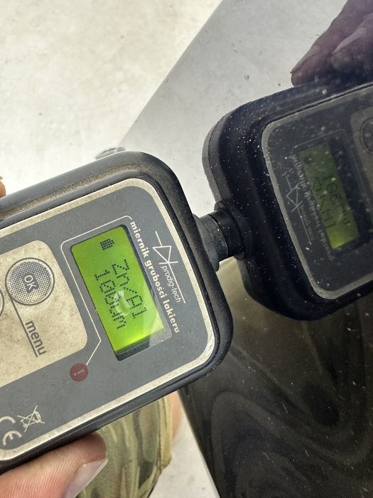 Audi A3 8P Lift błotnik prawy przedni przód LZ5A oryginalny lakier