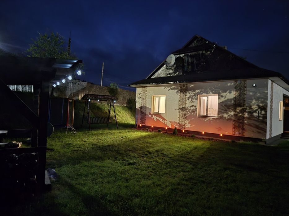 Відпочинок в Карпатах. Окремий будинок в Яремче на окремій території. Будиночок для сім'ї