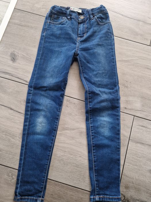 Jeansy Levis. Rozmiar 128