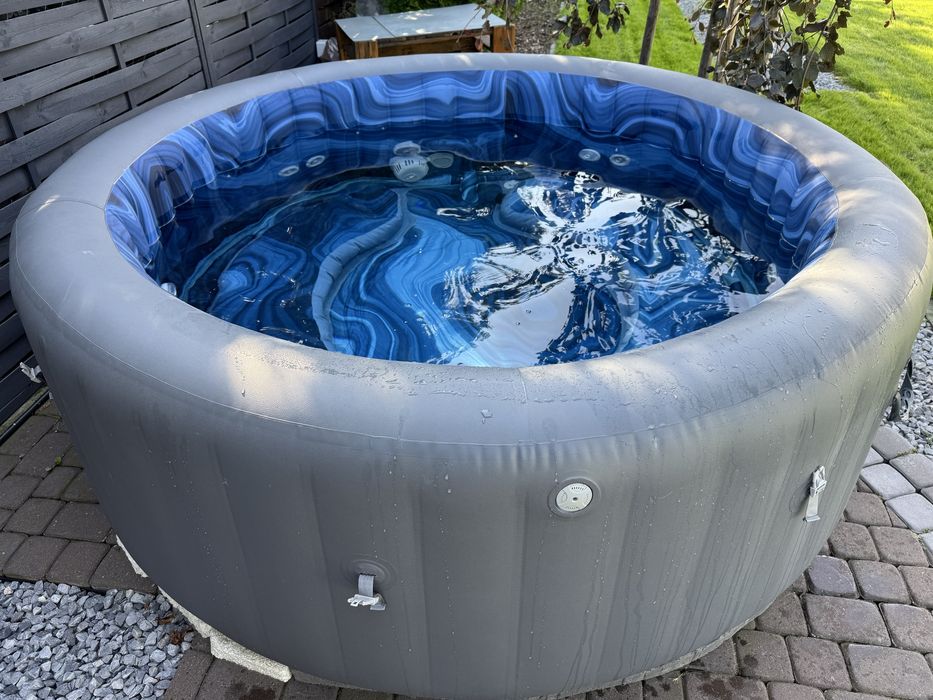 SPA Jacuzzi Santorini 60075 z serii Lay-Z-Spa™ w idealnym stanie