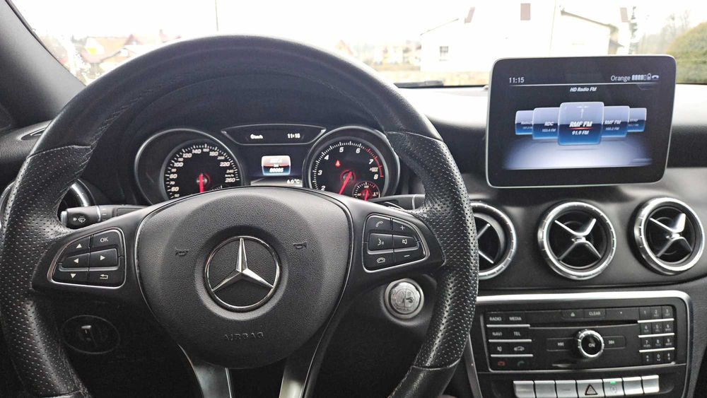 Mercedes-Benz CLA 250