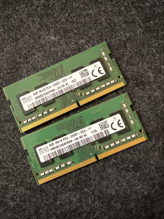 Продам SODIMM DDR4 Hynix 4Gb, 2400MHz 2 шт.