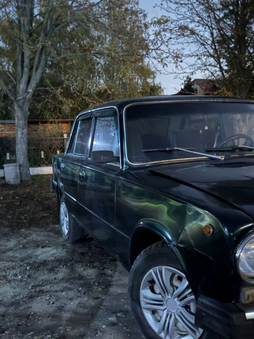 автомобиль ваз 2101