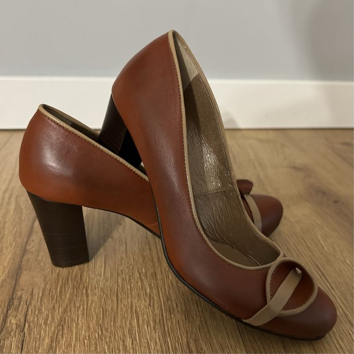 Nowe skórzane buty na obcasie czółenka Kaniowski