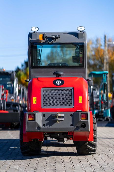 ładowarka kołowa 4x4  szerokie koła
