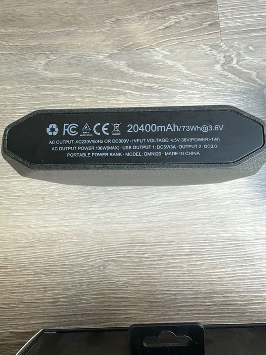 Omnicharge Omni 20 Pro Bundle – Powerbank 20400 mAh com tomada 230 V / 100 W