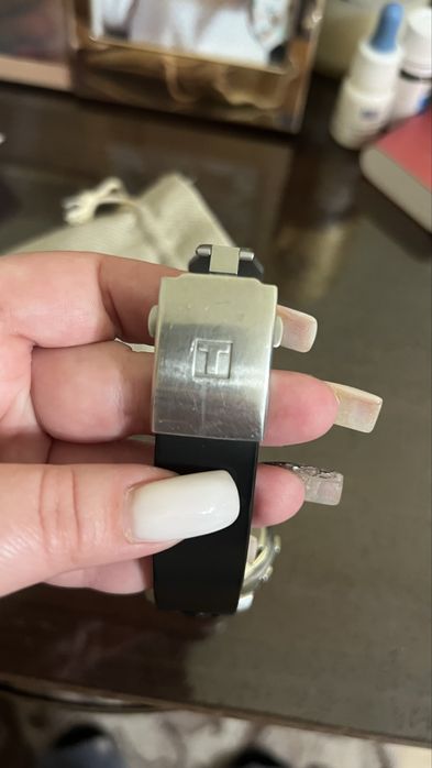 Часы Tissot t-touch