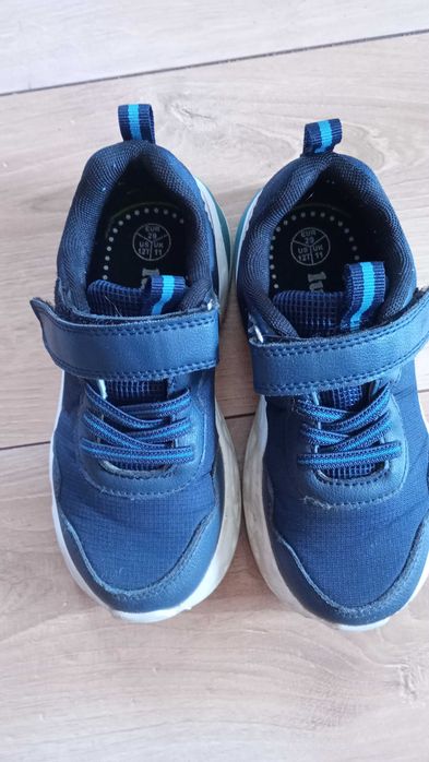Adidasy dziecięce