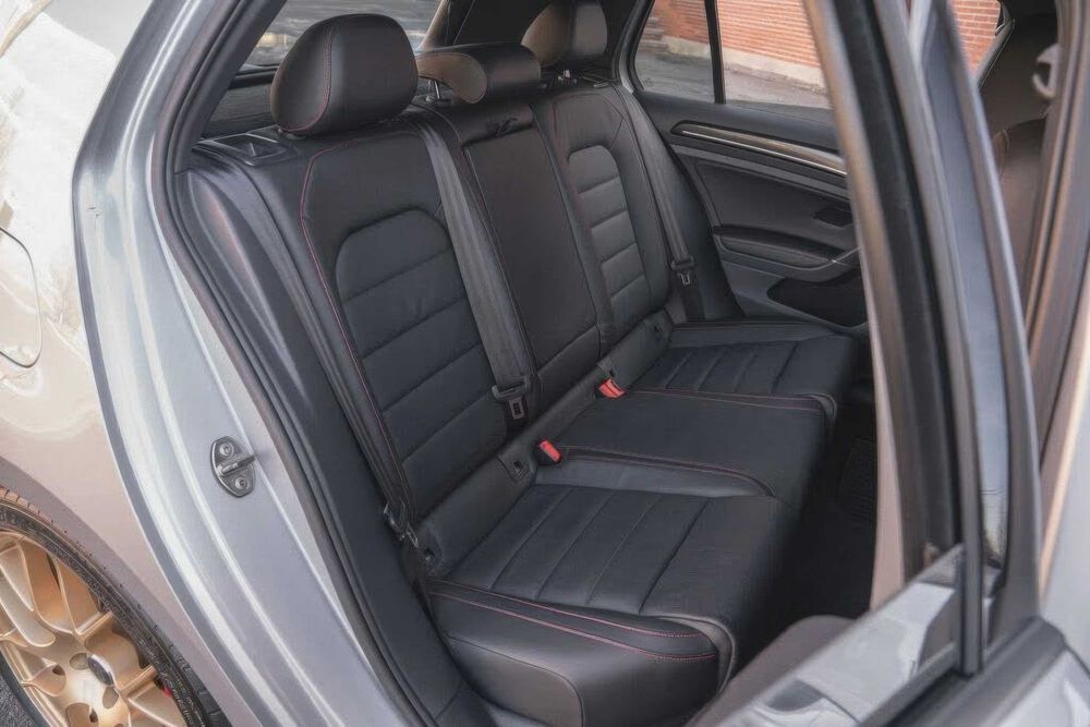 Volkswagen Golf GTI      2016