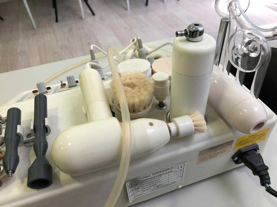 Aparelho de tratamentos de Rosto