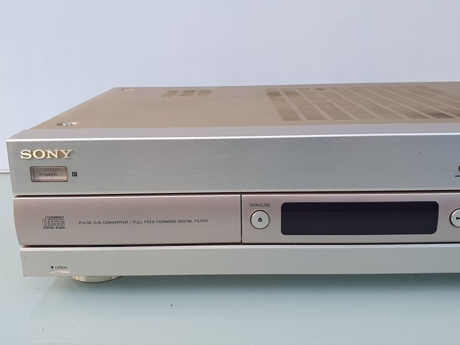 Amplituner SONY RXD-700 combo z CD