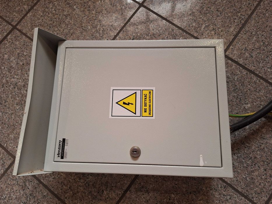 Rozdzielnica elektryczna  budowlana - 500 zł