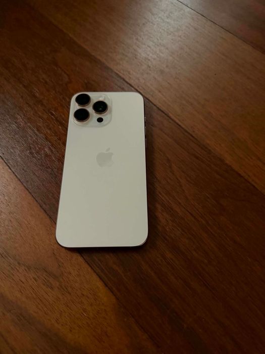 Telefon iPhone 16 pro max