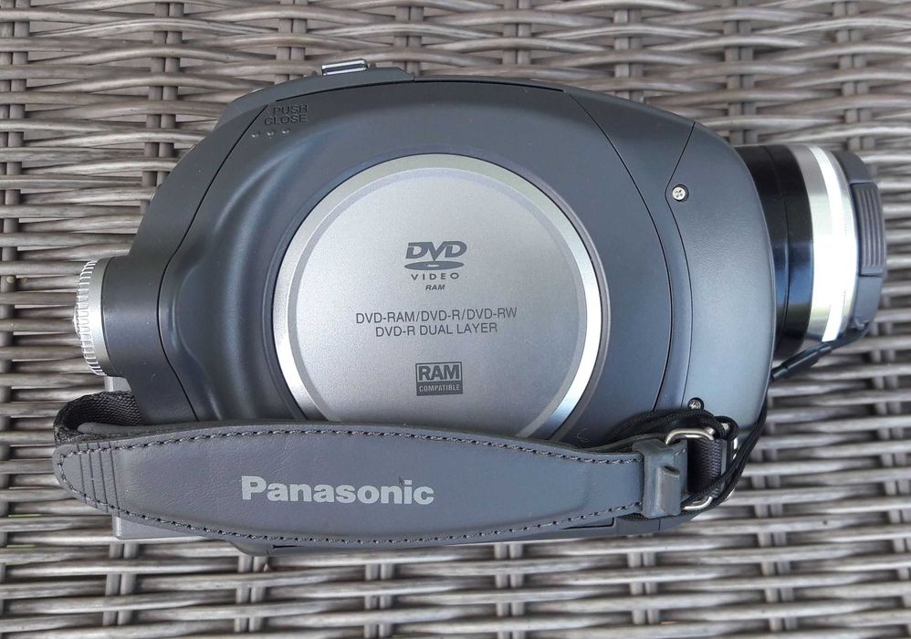 Відеокамера Panasonic нова