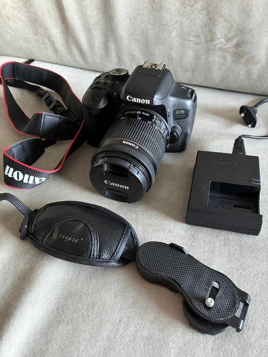 Canon 750D imaculada com lens 18-55mm e extras