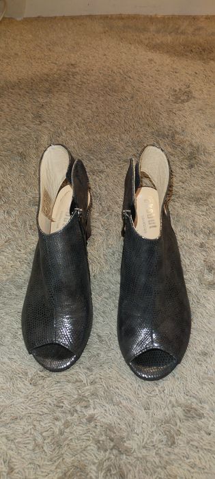 Przepiękne zjawiskowe sandały Eksbut,całkowicie skórzane, 36 r