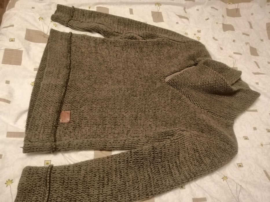 Светр зимовий з замочком