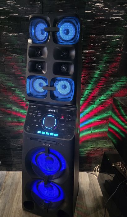 Ostatni model Sony MHC V90DW