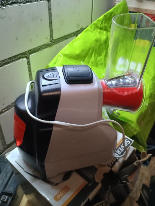 Elektryczna tarka do warzyw