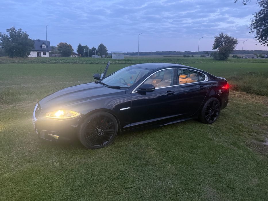 Jaguar XF