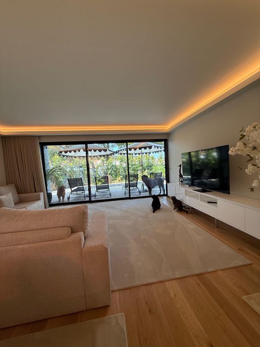 Moradia t3 moderna com piscina aquecida a 2 minutos da praia – Âncora