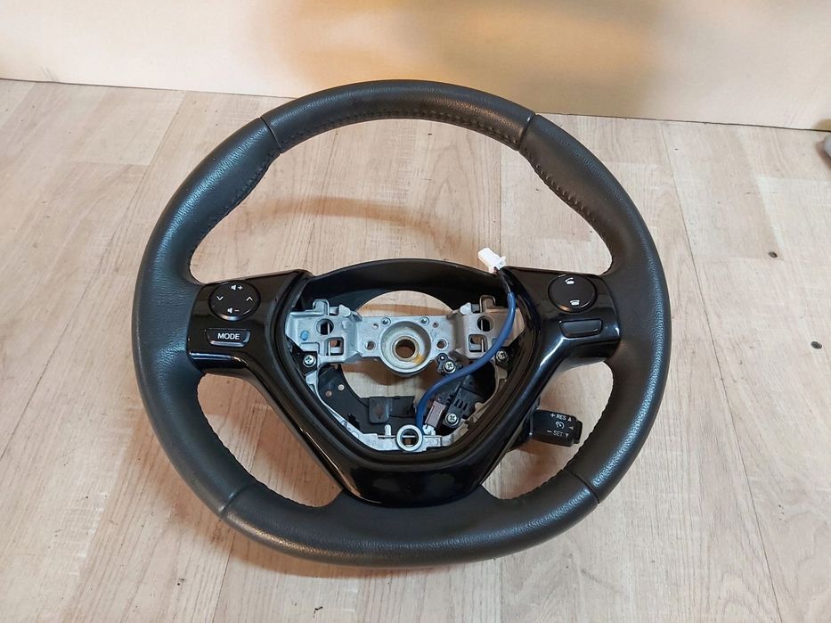 Toyota AYGO II Kierownica skóra tempomat