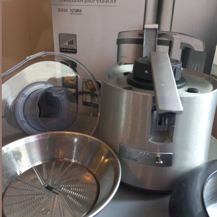 Соковижималка Kenwood Кенвуд  JE 820 – б/в, відмінний стан