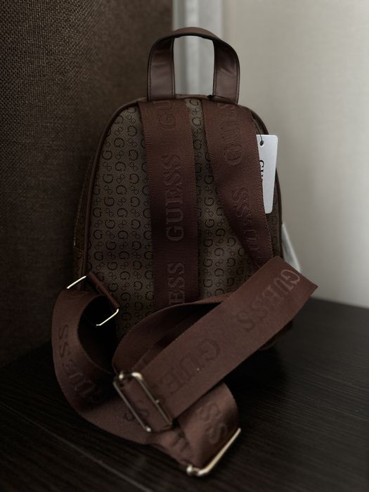 Оригінальний рюкзак Guess