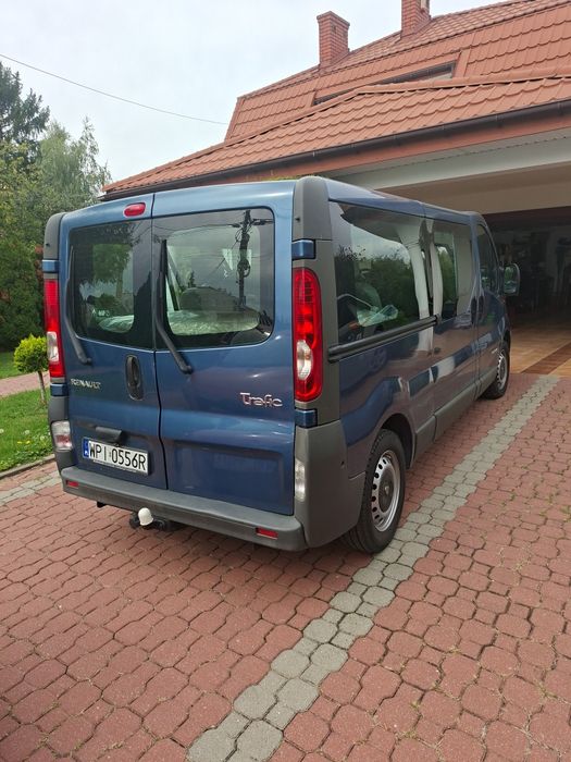 Renault Trafic 9 osob