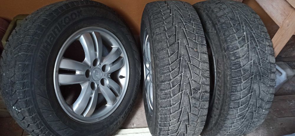 Продам комплект колёс в сборе хюндай Туксон