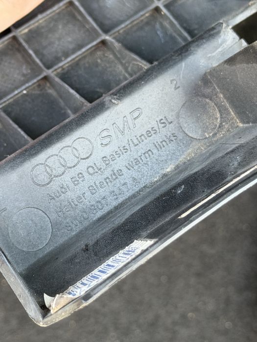Koncówka wydechu AUDI A4b9