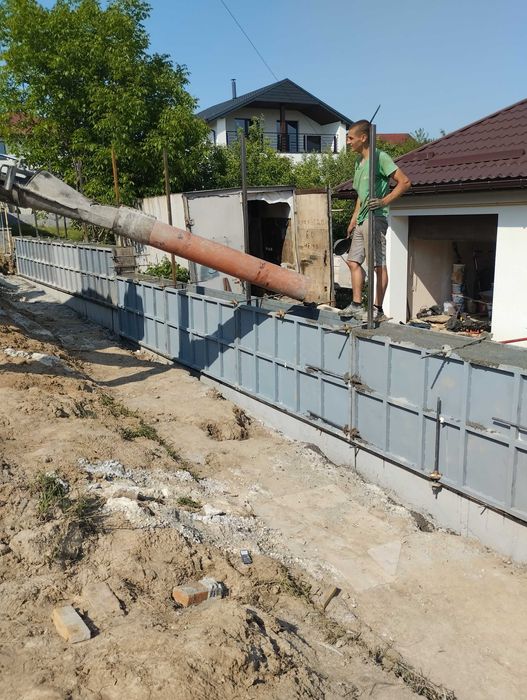 Фундамент под домома и заборы