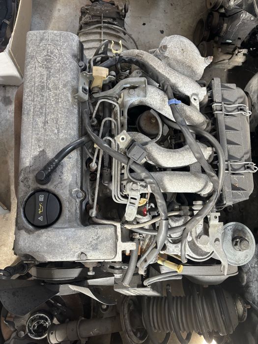 Motor Mercedes 190 D