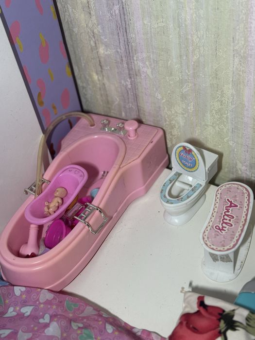 Продаю меблі для ляльки Барбі
