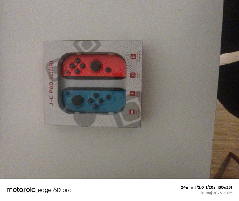 Konsola Nintendo Switch 1 + dodatki