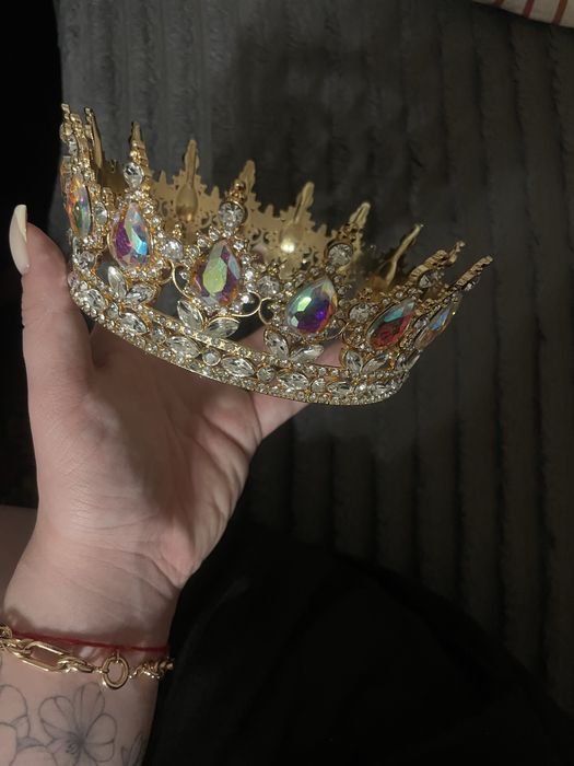 Неймовірна КОРОНА
