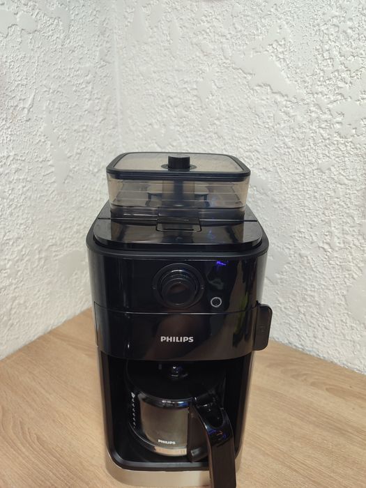 Кавоварка PHILLIPS з вбудованою кавомолкою
HD7767/00