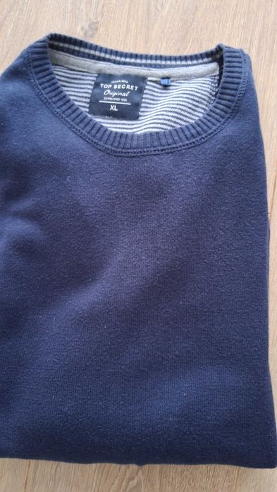 Sweter męski granatowy rozmiar XL marki TOP SECRET