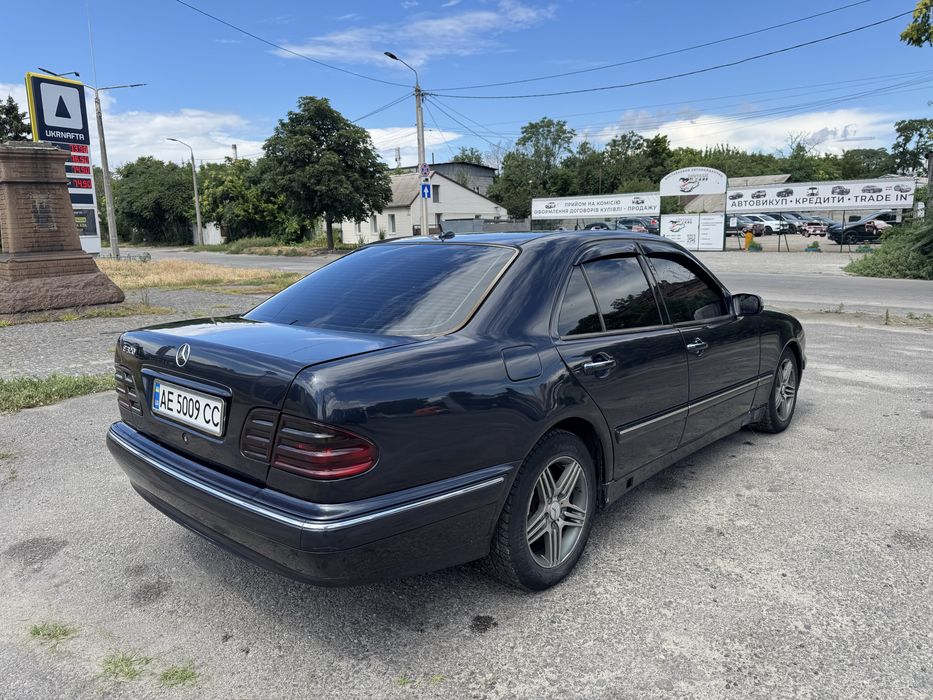 Mercedes-benz e320 CDI w210