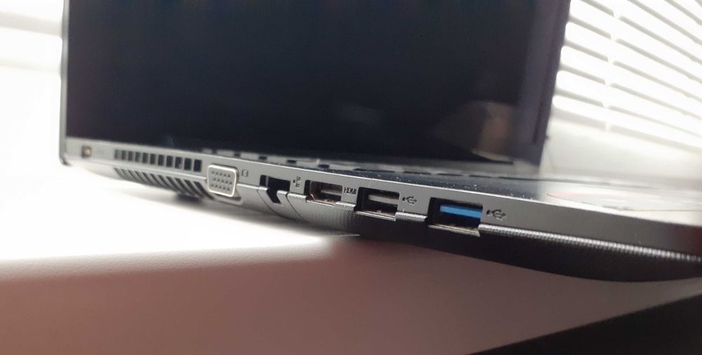 ноутбук Lenovo G70-80 (17.3", Intel Core i3)