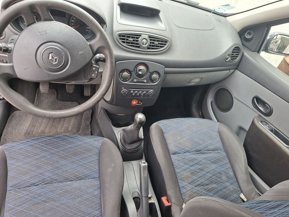 Renault clio 1200